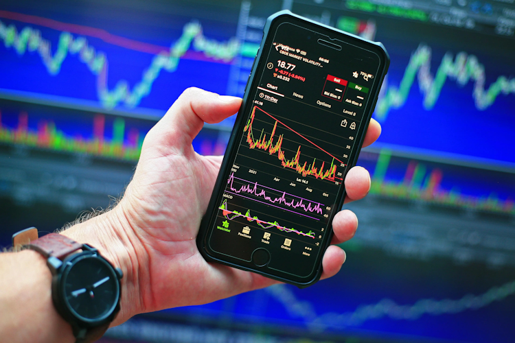 stock-market-chart-phone